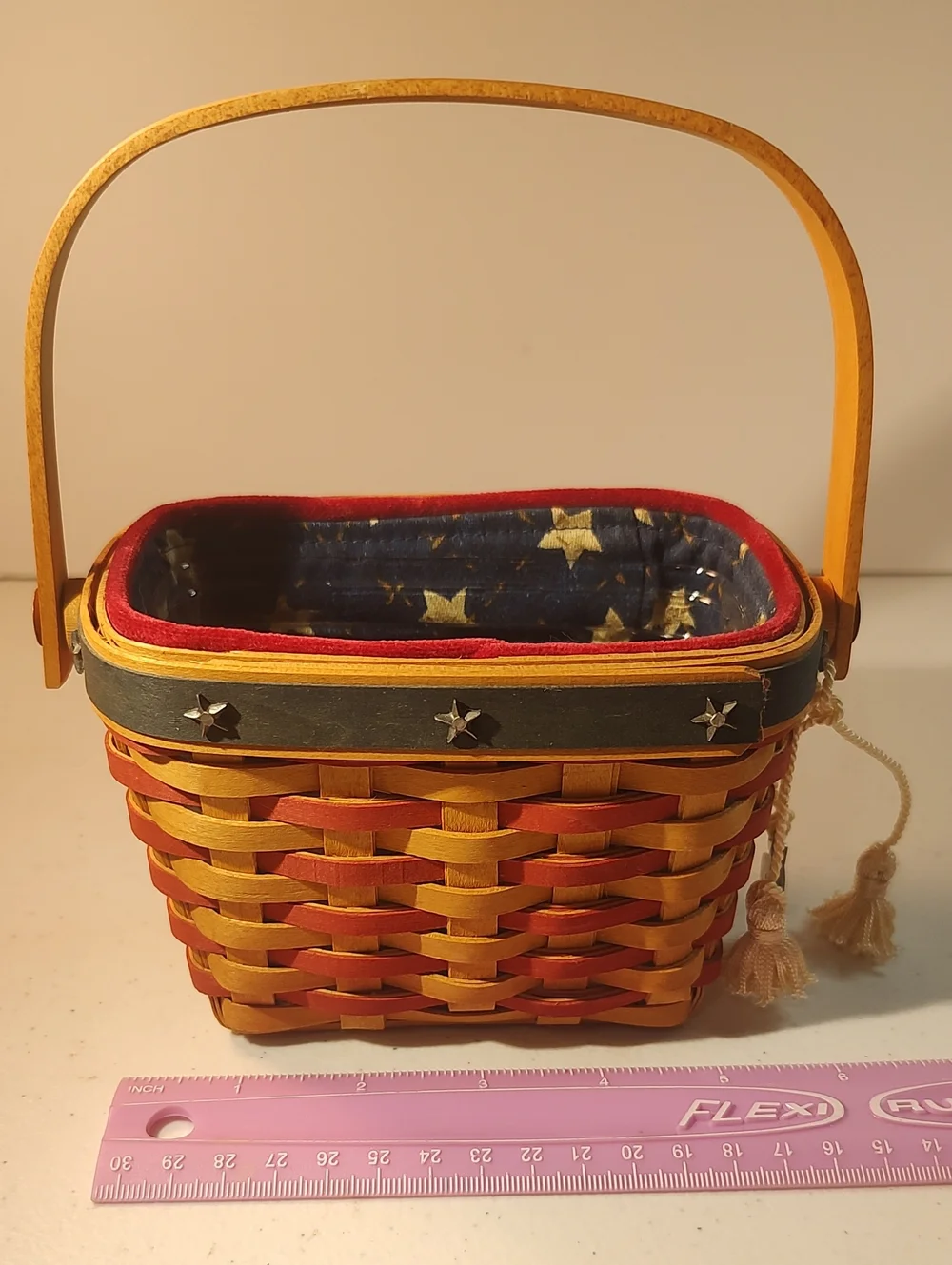 Longaberger 2001 Inaugural Basket, Liner, Plastic Protector & Dated Star Tie On
